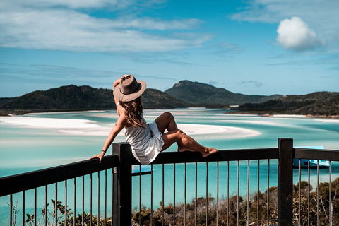 2 Night Whitsunday Islands Cruise On New Horizon From Airlie Beach - Tourism Adelaide 1