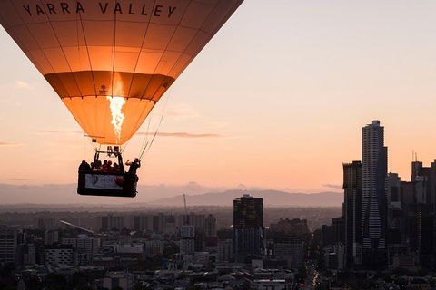 Melbourne Balloon Flight At Sunrise - Tourism Adelaide 5