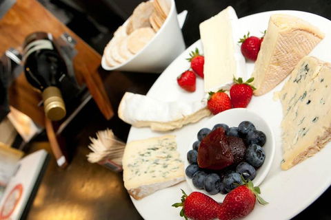 Chauffeur Driven Yarra Valley Group Wine Tour - Up To 7 - Tourism Adelaide 1