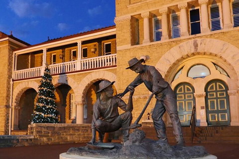 The Perth Mint: Guided Heritage Tour And Gold Pour - Tourism Adelaide 3