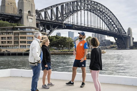 Sidney Sights And Sounds Walking Tour - Tourism Adelaide 2